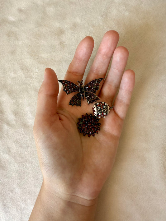 Broche ancienne victorienne bohème en grenat