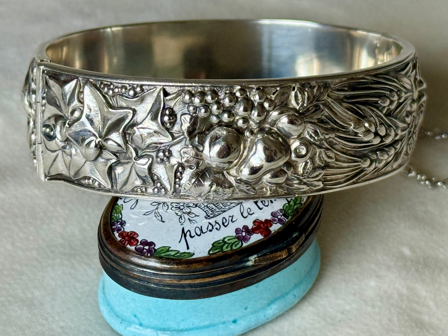 Vintage Silver Repoussé Bangle Bracelet