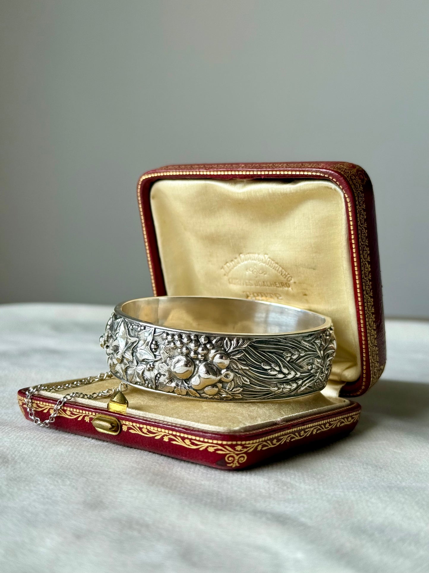 Vintage Silver Repoussé Bangle Bracelet