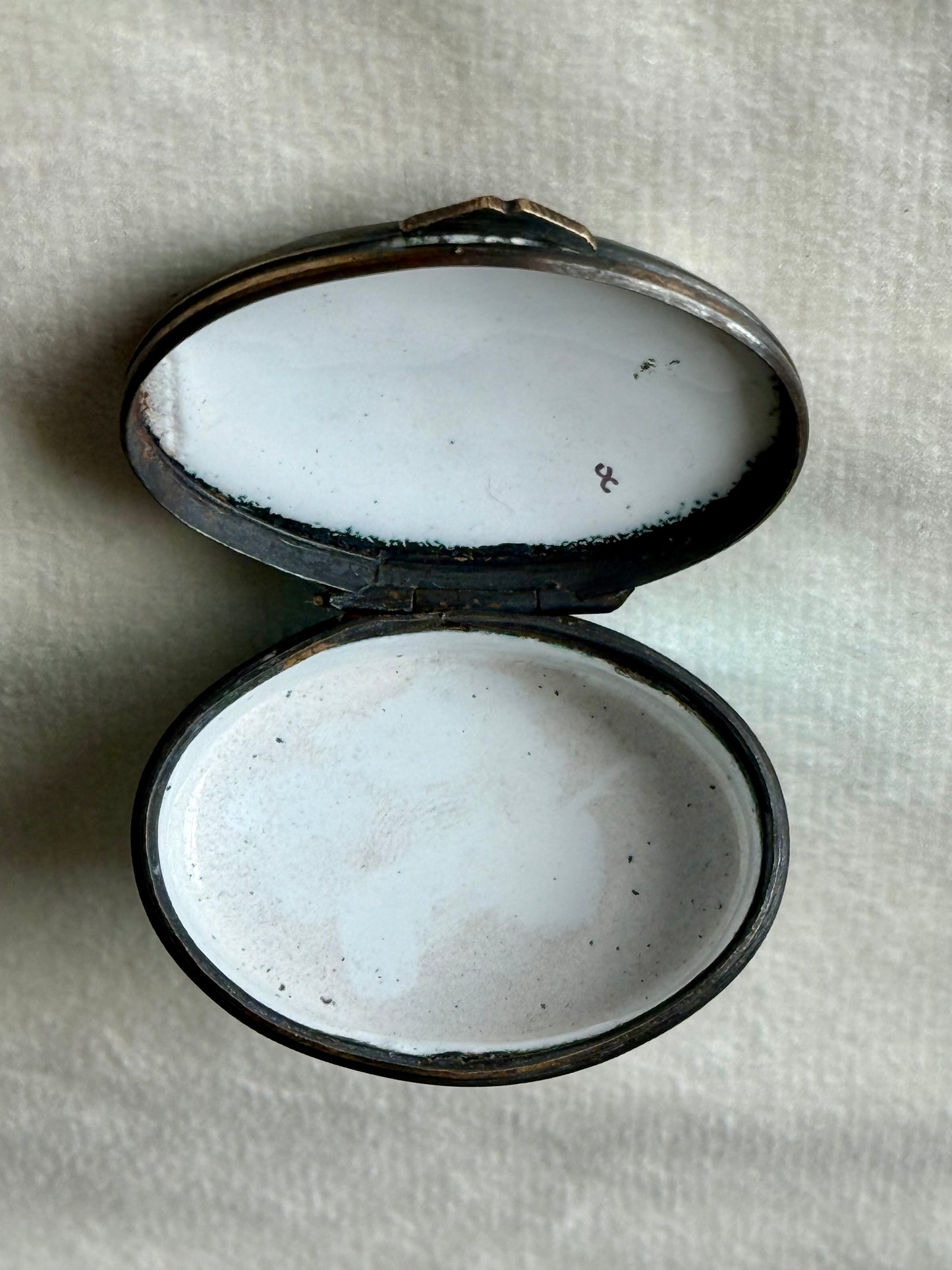 Antique Georgian Enamel Patch Box