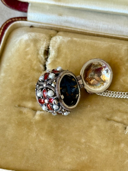 Pre-owned Vinaigrette Enamelled Silver Pendant