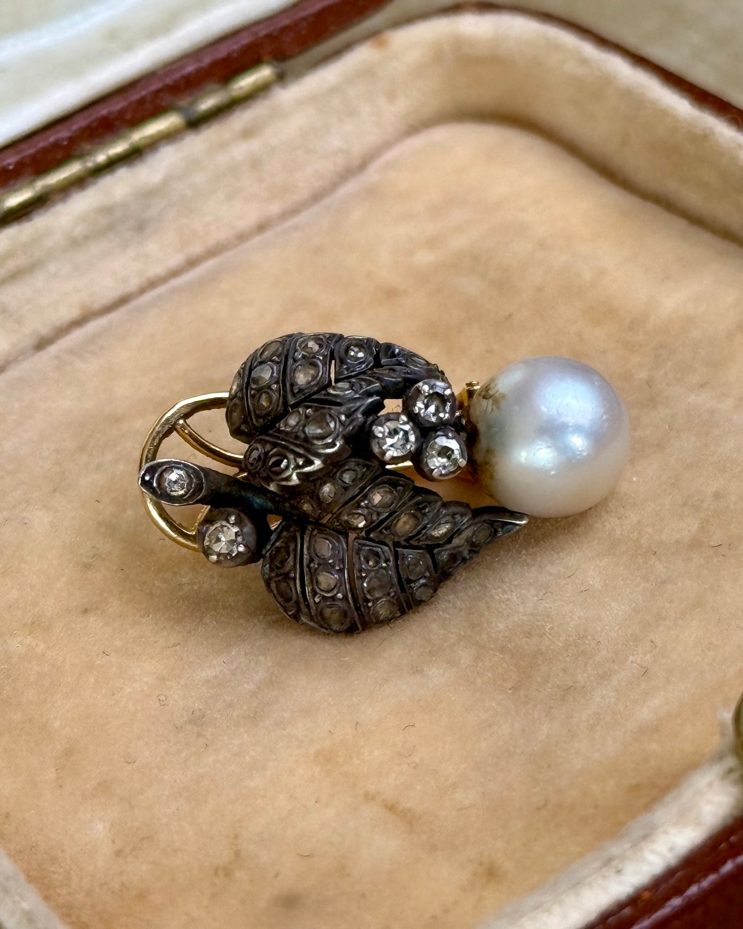 Antique Victorian Diamonds and Pearl Foliate Earring