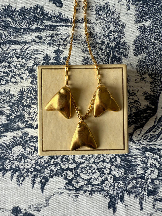 Vintage Golden Flies Necklace