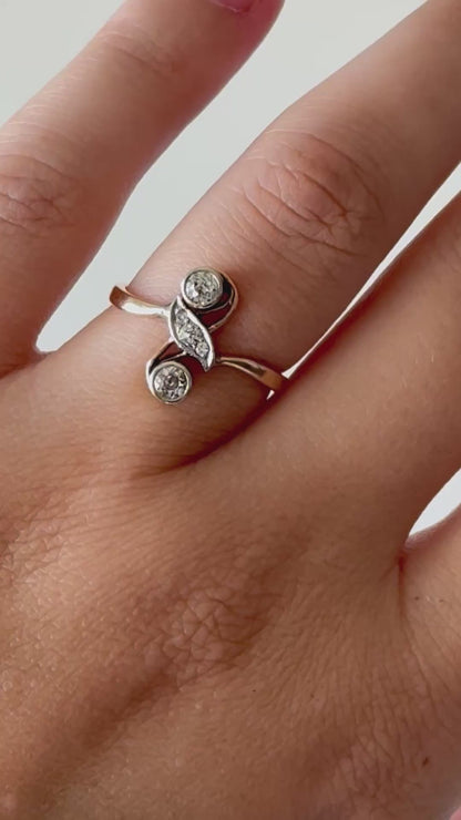 Antique Toi et Moi 14k Gold Diamond Ring