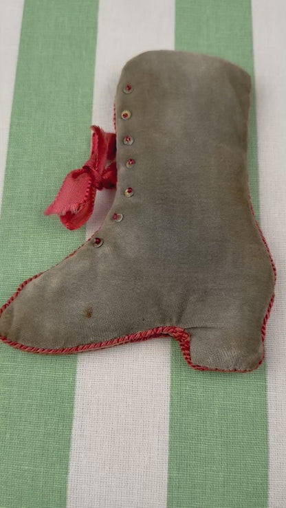 Antique Victorian Needle Case